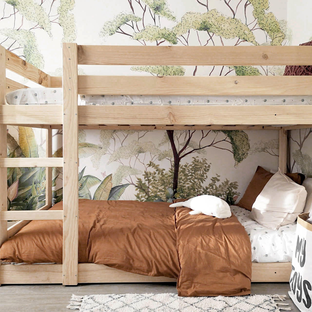 Lo nuestro son los dormitorios donde huele a madera de verdad - Muebles LUFE