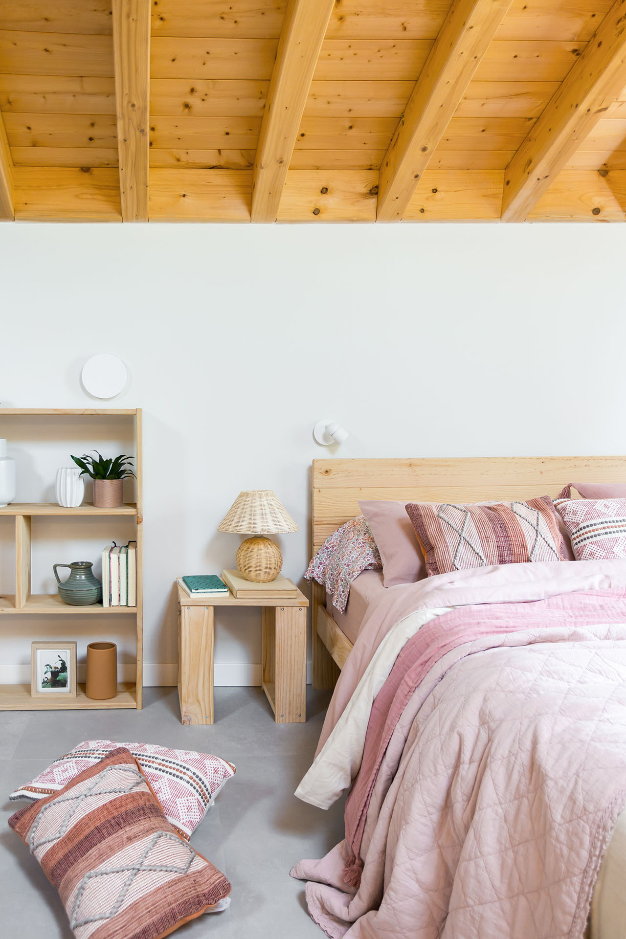 Cómo decorar tu cama para tener un dormitorio de revista - Muebles LUFE